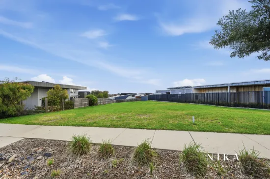 24 Sunlight Boulevard, Cape Paterson, Vic 3995