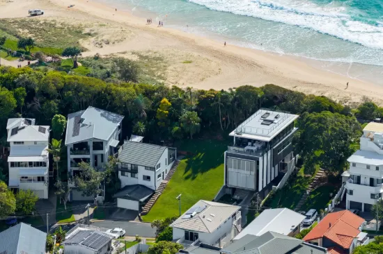 25 Brakes Crescent, Miami, Qld 4220