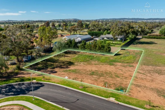 26 Geebung Loop, Lake Albert, NSW 2650