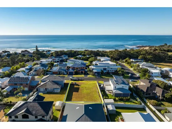 27 Emerald Drive, Diamond Beach, NSW 2430