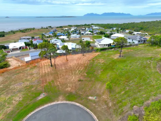 28 Seacove Cresent, Bowen, Qld 4805