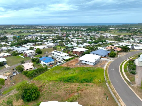 30 Tynwald Avenue, Bowen, Qld 4805