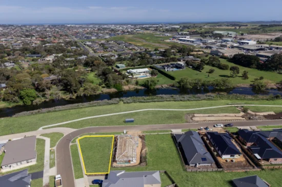 33 Cassady Esplanade, Warrnambool, Vic 3280