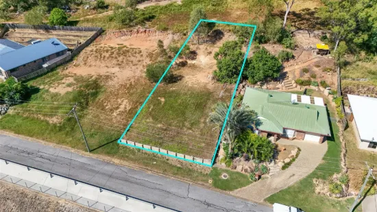 33 Flounder Crescent, Toolooa, Qld 4680