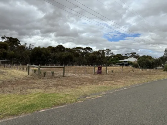 36 Alexander Avenue, Berriwillock, Vic 3531