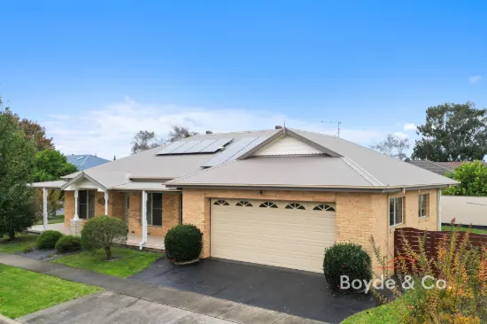 36 Davey Drive, Drouin, Vic 3818