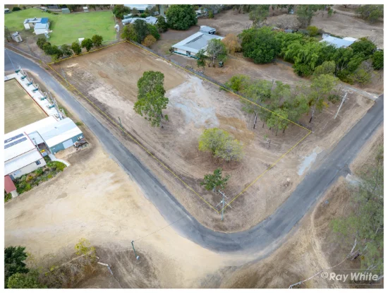 38 Brooks Street, Gracemere, Qld 4702 - For Sale