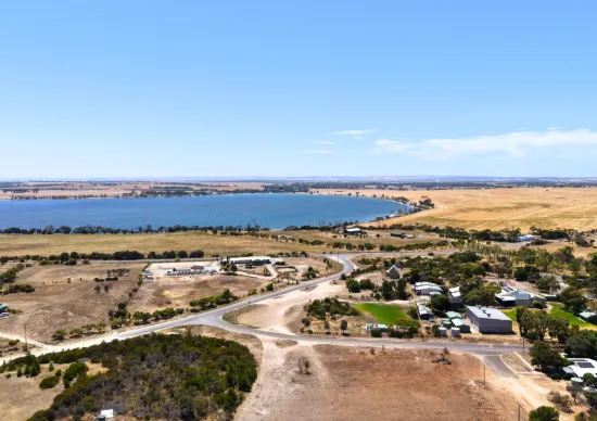 4 Eighth street, Wangary, SA 5607