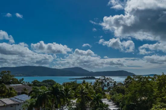 44 Jones Road, Cannonvale, Qld 4802