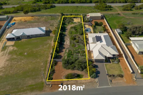 44A Eakins Crescent, Wandina, WA 6530