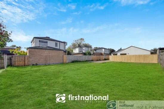 47B Cranbourne Drive, Cranbourne, Vic 3977
