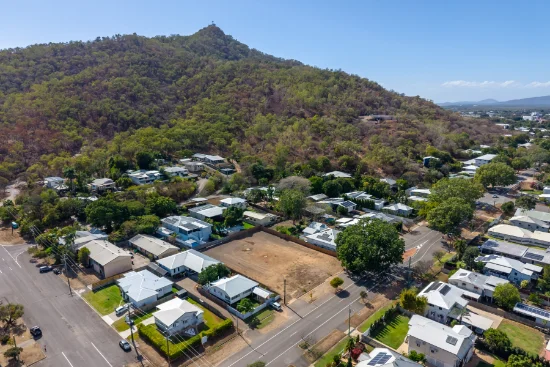 49-51  Stagpole Street, West End, Qld 4810