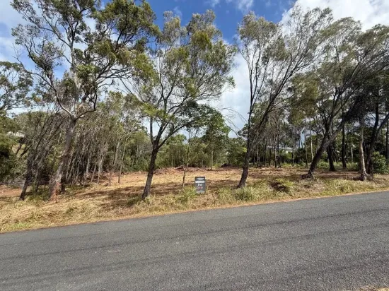 5 Blue Waters Crescent, Macleay Island, Qld 4184
