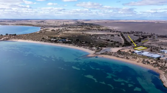54 Flinders Drive, Streaky Bay, SA 5680
