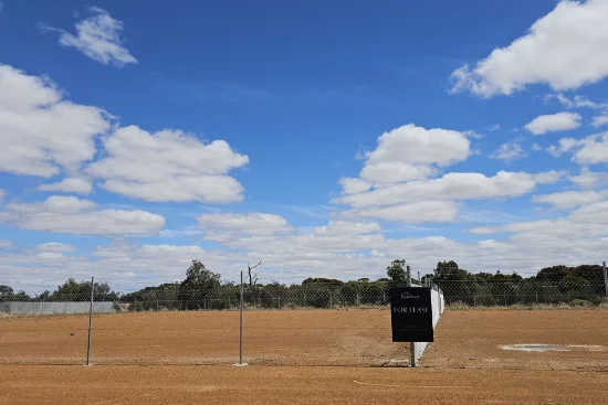 6 Martins Cresent, Katanning, WA 6317