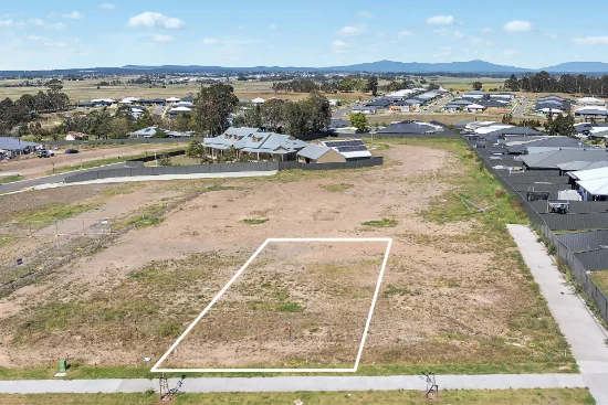 6 Runners Close, Farley, NSW 2320