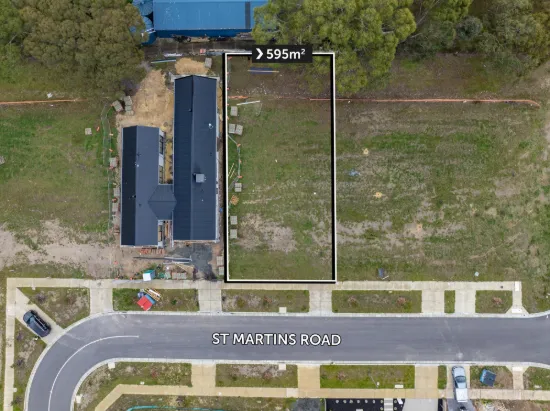 6 St Martins Place, Mount Clear, Vic 3350