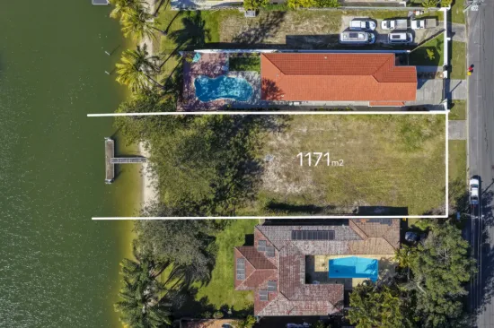 7 Park Avenue, Broadbeach Waters, Qld 4218-Image
