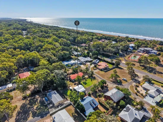 7 Sandpiper Grove, Moore Park Beach, Qld 4670