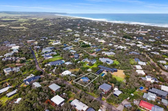 8 Alex Drive, St Andrews Beach, Vic 3941
