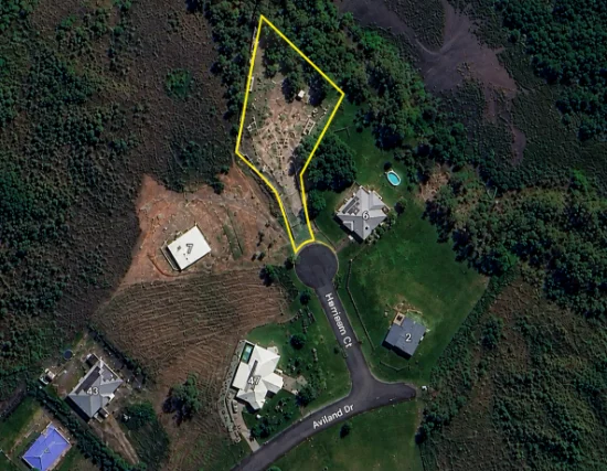 8 Harrison Court, Seaforth, Qld 4741
