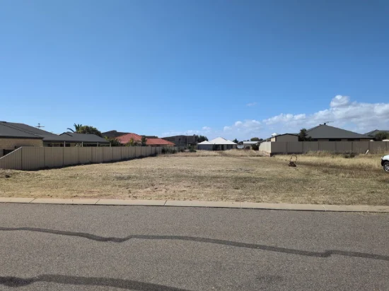 9 Coveside Way, Drummond Cove, WA 6532