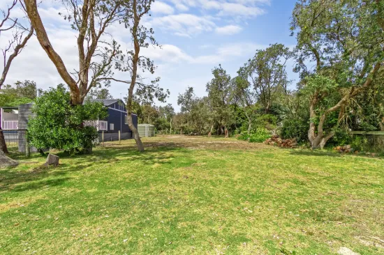 9 MACASSAR Crescent, The Honeysuckles, Vic 3851