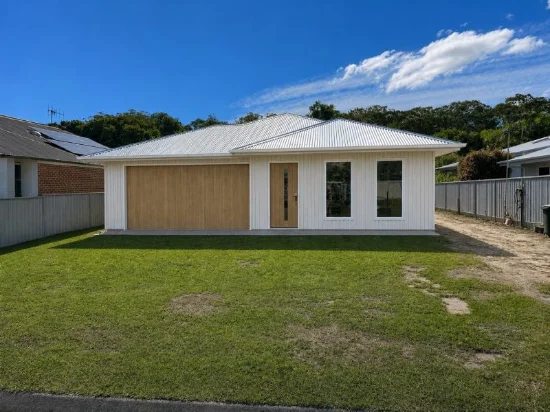9 Pretoria parade, Harrington, NSW 2427