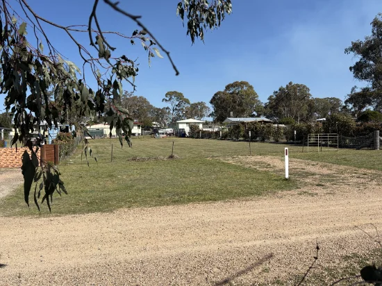 93 Margetts Street, Wallangarra, Qld 4383