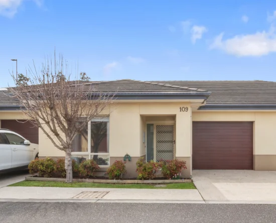 109/72 Kangan Drive, Berwick, Vic 3806 - For Sale