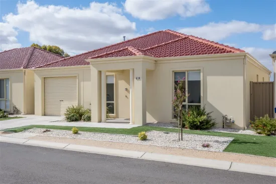 133/168 Underbank Boulevard, Bacchus Marsh, Vic 3340-Image
