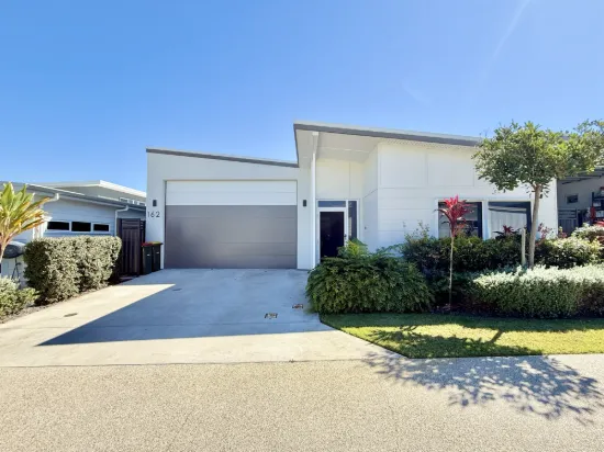 162/1 Latitude Boulevard, Nikenbah, Qld 4655