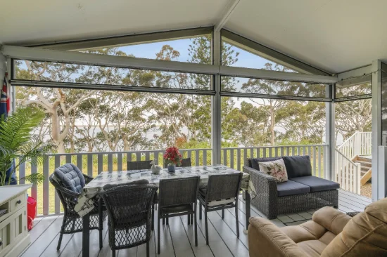 7/2 MacLeay Drive, Halekulani, NSW 2262