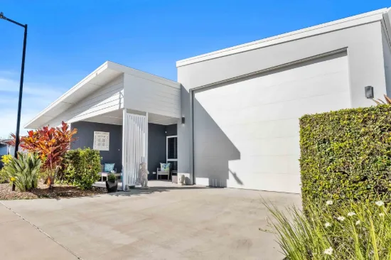 70/1 Latitude Boulevard, Nikenbah, Qld 4655