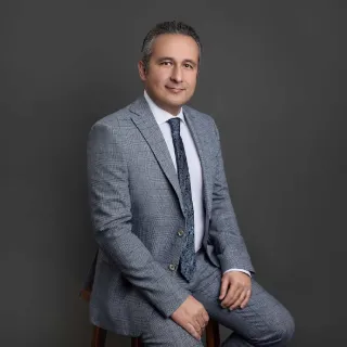Reza Zad (Mohammadzad) - Real Estate Agent
