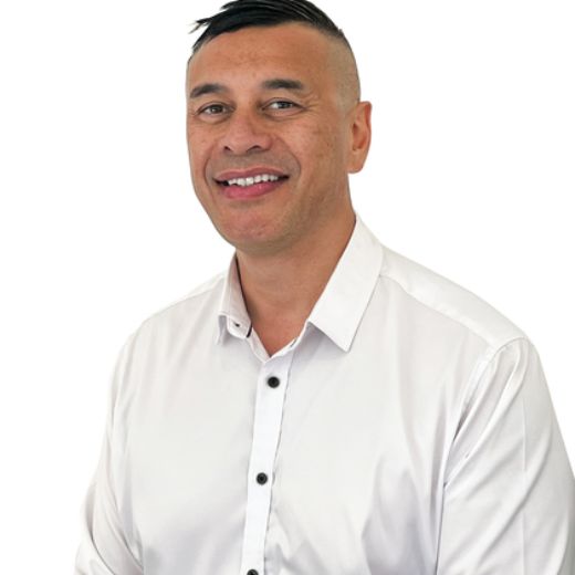 Rick Kingi - Real Estate Agent at Raine and Horne - Surfers Paradise