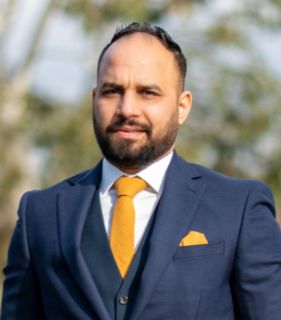 Ricky  Singh - Real Estate Agent