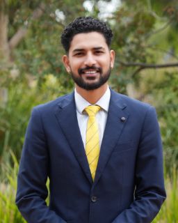 Ritesh Chauhan - Real Estate Agent