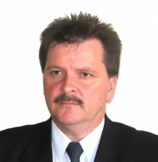 Robert Sushames - Real Estate Agent