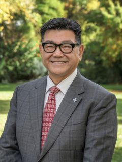 Robert Ding - Real Estate Agent