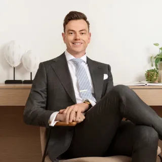 Robert Simpson - Real Estate Agent