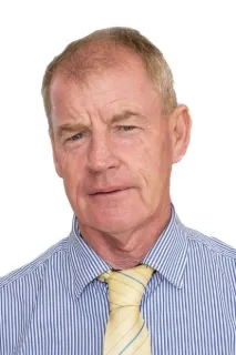 Robert  Waterson - Real Estate Agent