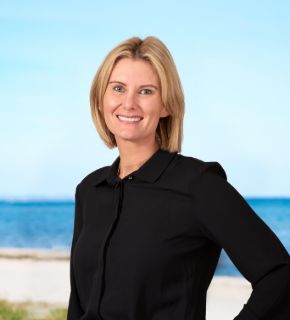 Rochelle Steffensen - Real Estate Agent
