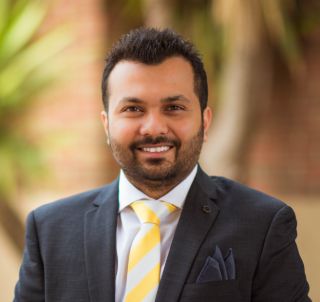 Ronak  Tailor - Real Estate Agent