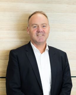 Ross Johnston - Real Estate Agent