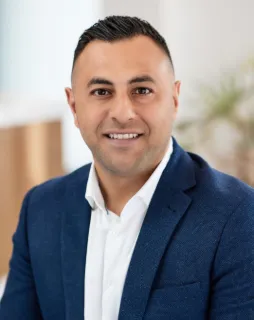 Roy Khoder - Real Estate Agent