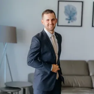 Jayden Cummins - Real Estate Agent
