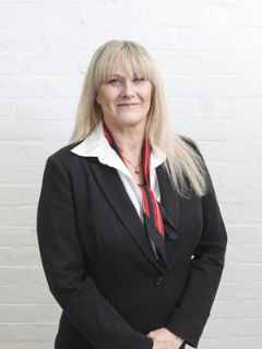Ruth Heard - Real Estate Agent