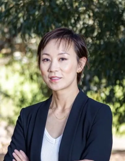 Renee Song - Real Estate Agent at First National Real Estate Janssen & Co. - KEW
