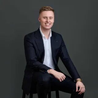 Ryan Bolgoff - Real Estate Agent